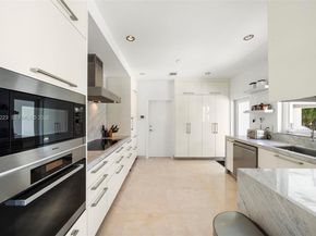 330 E San Marino Dr, Miami Beach FL 33139