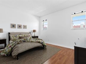 2800 W Sunrise Lakes Dr 202, Sunrise FL 33322