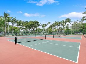 2800 W Sunrise Lakes Dr 202, Sunrise FL 33322