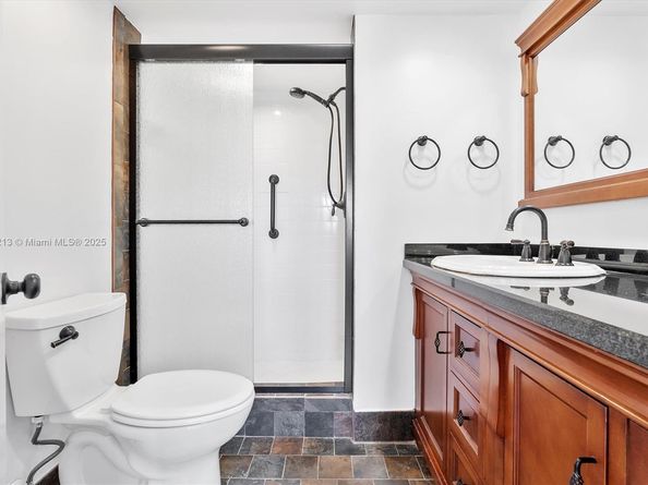 2800 W Sunrise Lakes Dr 202, Sunrise FL 33322