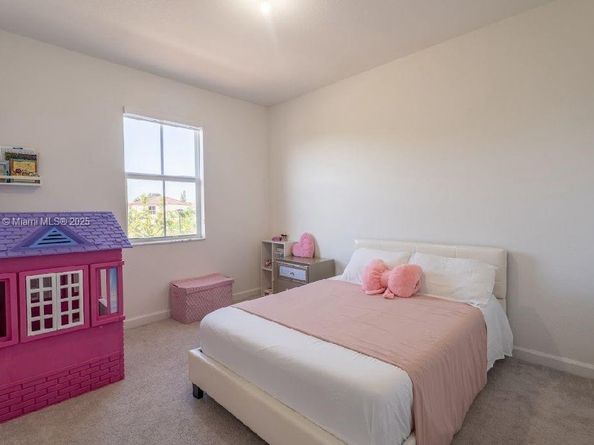 2372 NW 130th Ter, Miami FL 33167