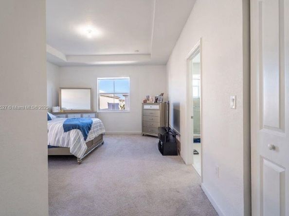 2372 NW 130th Ter, Miami FL 33167