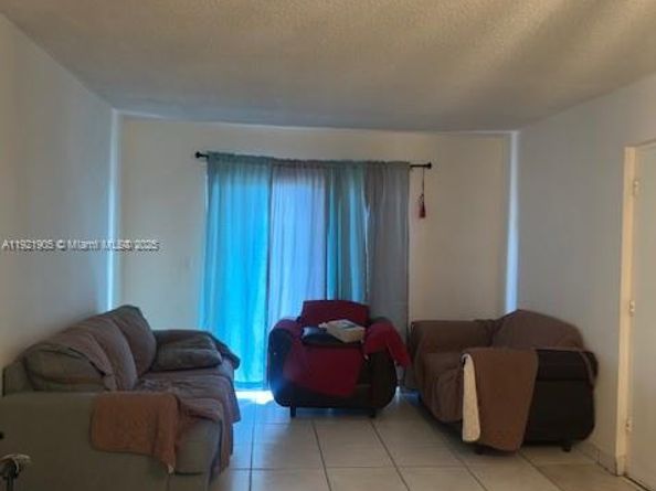 13725 NE 6th Ave 209, North Miami FL 33161
