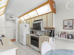 19500 Turnberry Way 3C, Aventura FL 33180