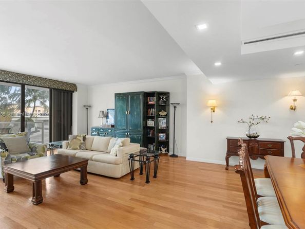 19500 Turnberry Way 3C, Aventura FL 33180