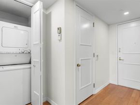 19500 Turnberry Way 3C, Aventura FL 33180