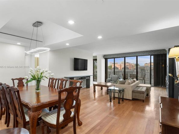 19500 Turnberry Way 3C, Aventura FL 33180