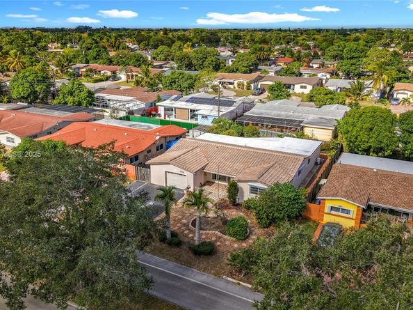 7541 Embassy Blvd, Miramar FL 33023