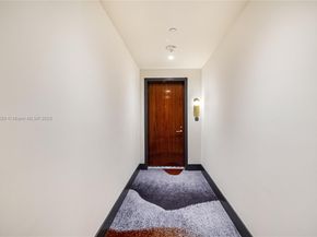 2678 Tigertail Ave 1205, Miami FL 33133