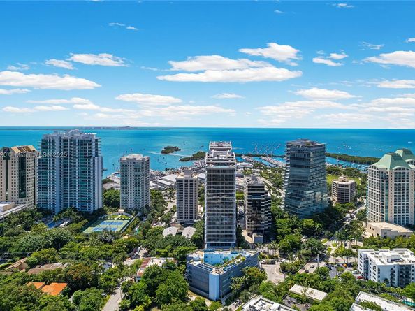 2678 Tigertail Ave 1205, Miami FL 33133