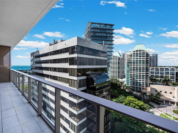 2678 Tigertail Ave 1205, Miami FL 33133