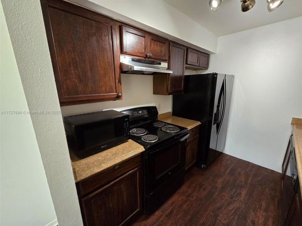 2622 NW 33rd St 2011, Oakland Park FL 33309