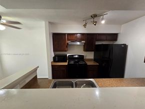 2622 NW 33rd St 2011, Oakland Park FL 33309
