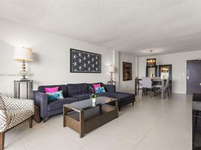 1500 Bay Rd 1122S, Miami Beach FL 33139