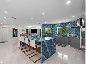 6180 Pine Tree Dr, Miami Beach FL 33140