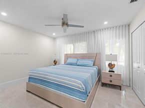 6180 Pine Tree Dr, Miami Beach FL 33140