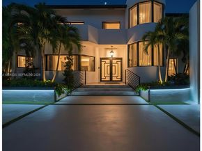 6180 Pine Tree Dr, Miami Beach FL 33140