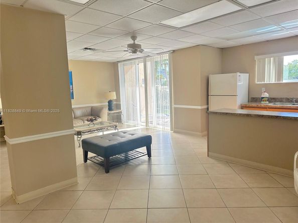 900 NE 18th Ave 304, Fort Lauderdale FL 33304
