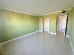 900 NE 18th Ave 304, Fort Lauderdale FL 33304