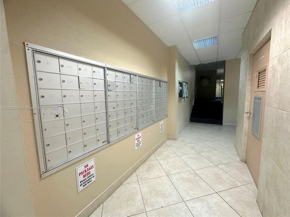 900 NE 18th Ave 304, Fort Lauderdale FL 33304