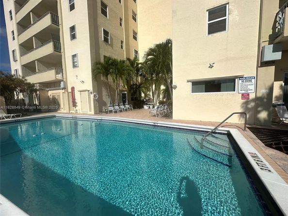 900 NE 18th Ave 304, Fort Lauderdale FL 33304