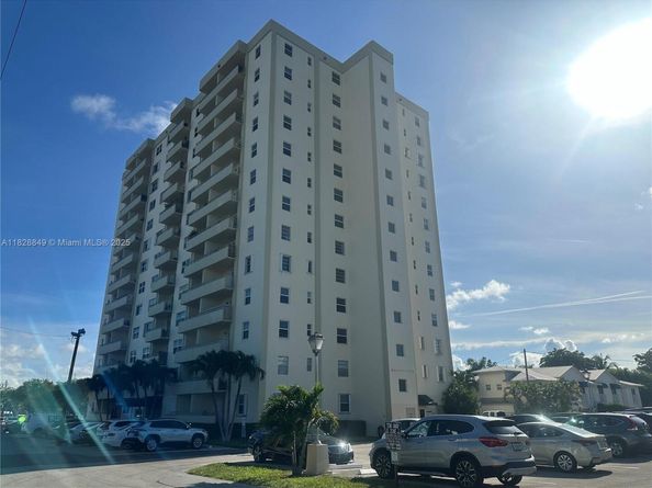 900 NE 18th Ave 304, Fort Lauderdale FL 33304