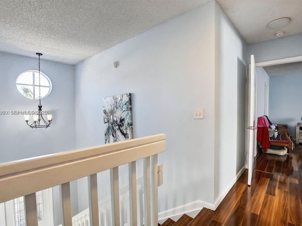 9710 SW 9th Ct, Pembroke Pines FL 33025