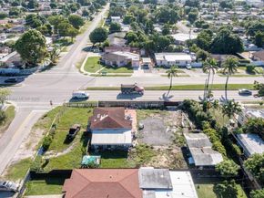 782 E 37th St, Hialeah FL 33013