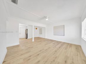 782 E 37th St, Hialeah FL 33013