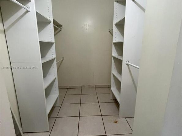 6995 NW 173rd Dr 2101, Hialeah FL 33015