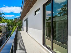 2521 Lincoln Ave, Miami FL 33133