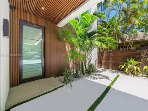 2521 Lincoln Ave, Miami FL 33133