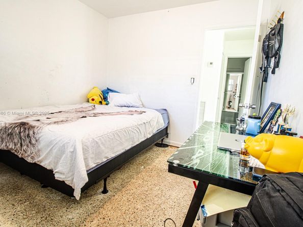 1441 NE 117th St, Miami FL 33161