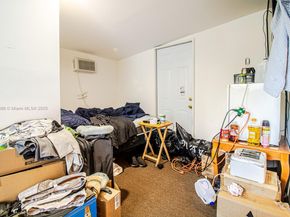 1441 NE 117th St, Miami FL 33161