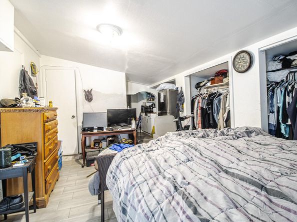 1441 NE 117th St, Miami FL 33161