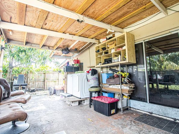 1441 NE 117th St, Miami FL 33161