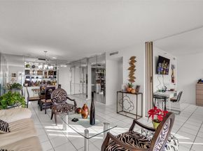4001 Hillcrest Dr 812, Hollywood FL 33021