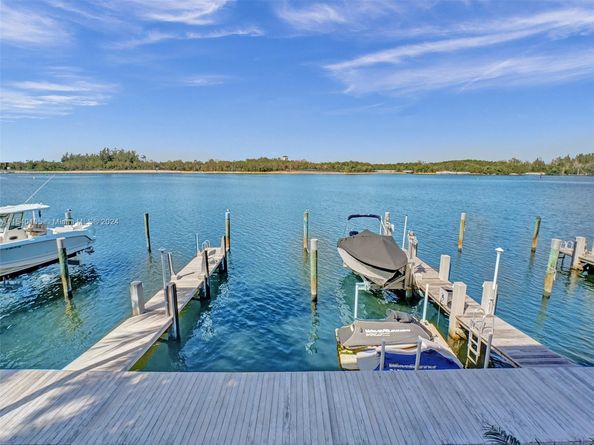 4212 N Ocean Dr, Hollywood FL 33019