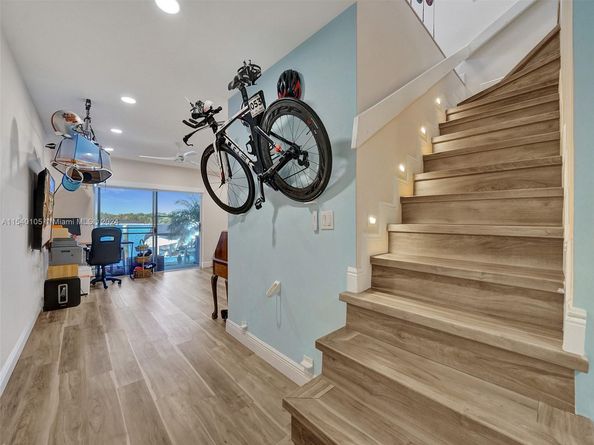 4212 N Ocean Dr, Hollywood FL 33019