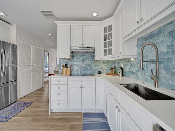 4212 N Ocean Dr, Hollywood FL 33019