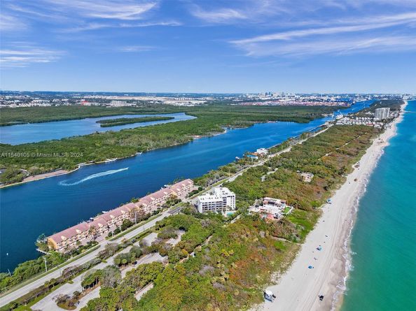 4212 N Ocean Dr, Hollywood FL 33019