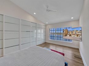 4212 N Ocean Dr, Hollywood FL 33019