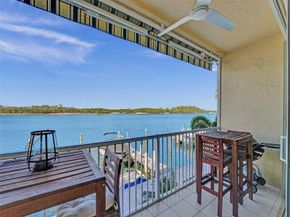 4212 N Ocean Dr, Hollywood FL 33019