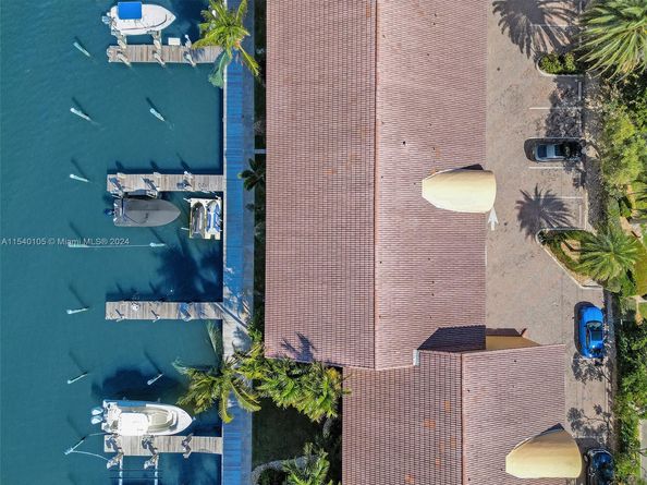 4212 N Ocean Dr, Hollywood FL 33019