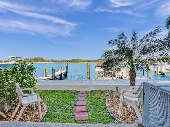4212 N Ocean Dr, Hollywood FL 33019