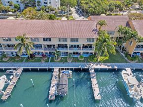 4212 N Ocean Dr, Hollywood FL 33019