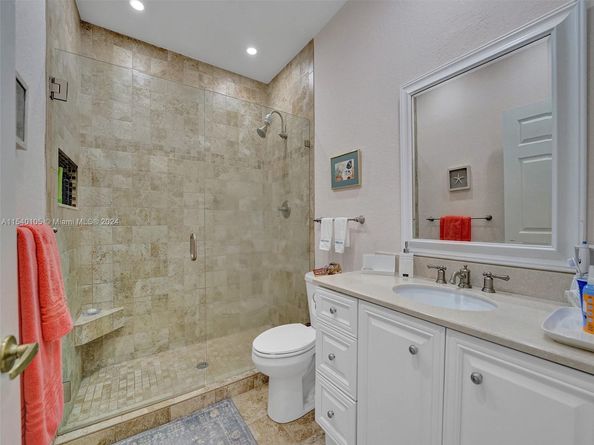4212 N Ocean Dr, Hollywood FL 33019