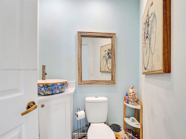 4212 N Ocean Dr, Hollywood FL 33019
