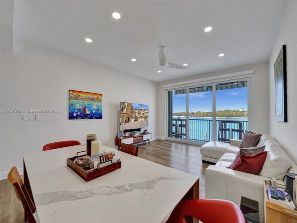 4212 N Ocean Dr, Hollywood FL 33019