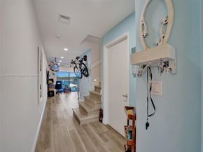 4212 N Ocean Dr, Hollywood FL 33019